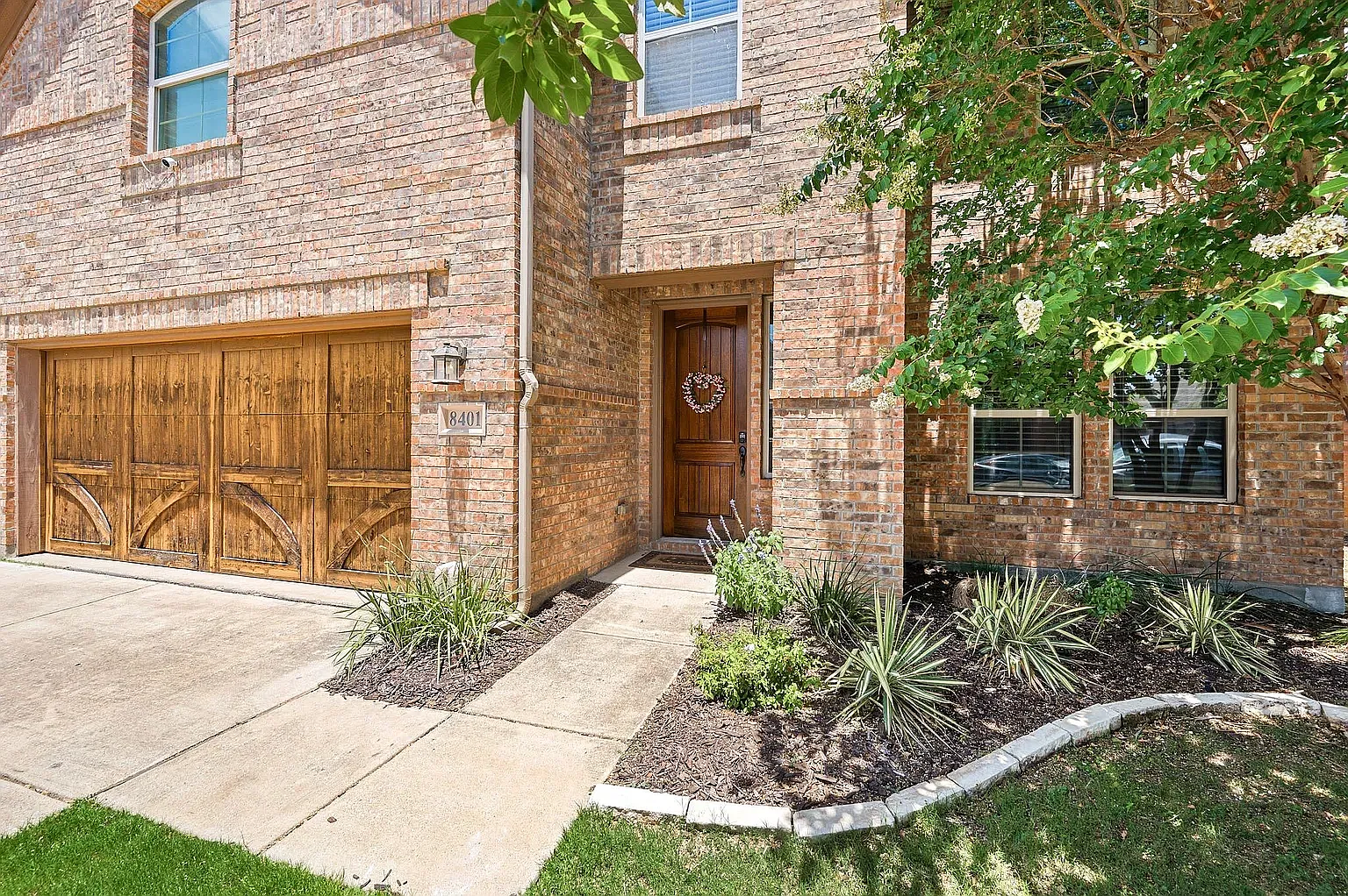 4 bed, 3421 sqft, $3,900 — Photo 4