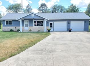 1651 Dorell Dr, Hampton, IA 50441