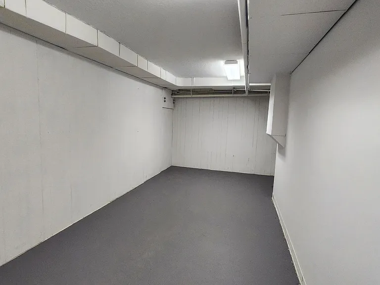 167 W Center St — Photo 25