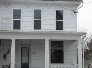32 W Main St, Dallastown, PA 17313