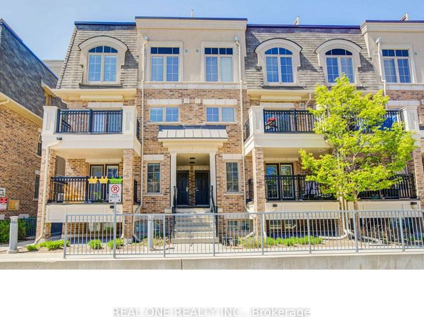 2441 Greenwich Dr #14, Oakville, ON L6M 0S3