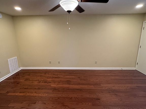 5th image of 518 E 7th St #C2e81b2e8