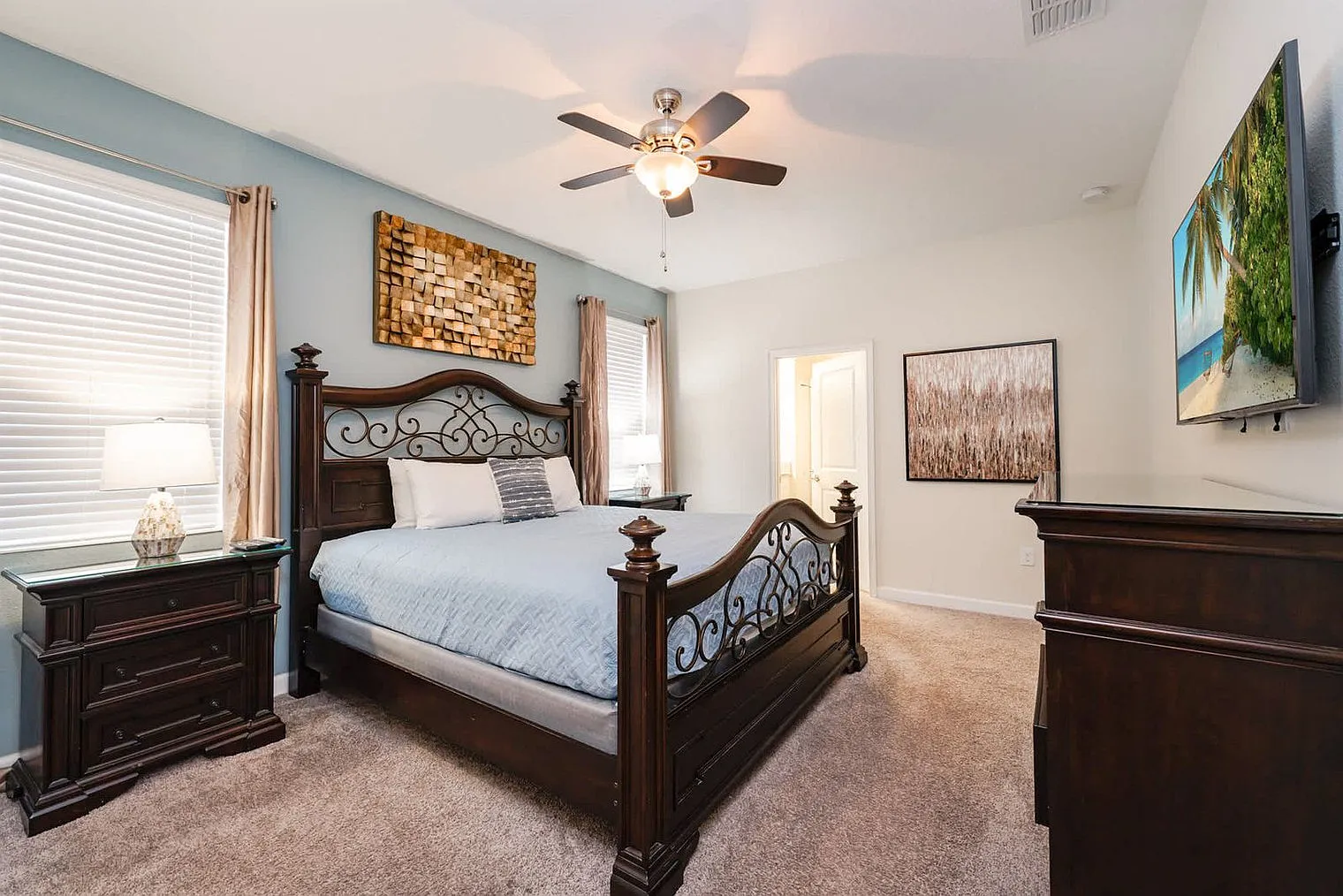 9 bed, 5.0 bath, 3907 sqft, $6,851 — Photo 3