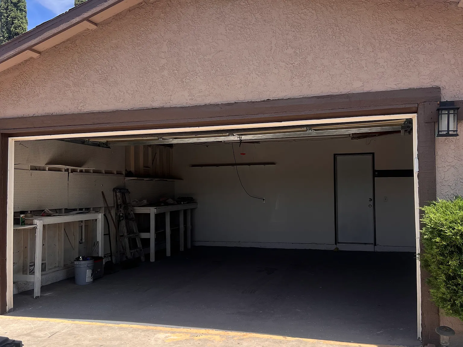 Yucca St, Hesperia — Photo 2