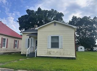 216 Parker Ave, Chaffee, MO 63740