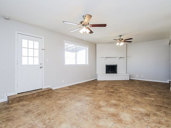 4th image of 2520 E Javelina Ave