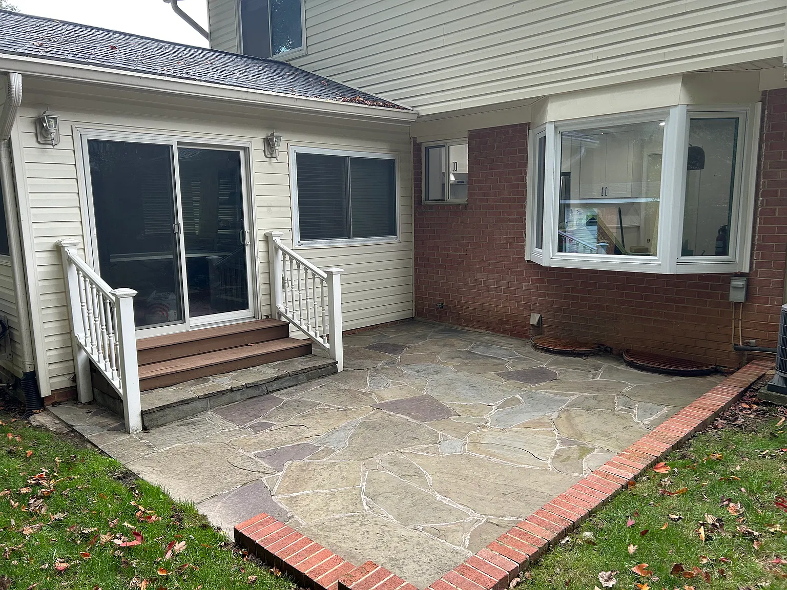 4 bed, 2.5 bath, 2100 sqft, $4,400 — Photo 3
