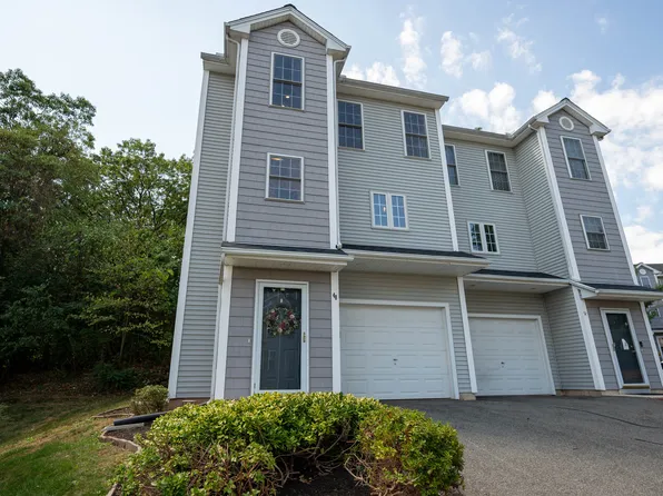 50 Quarry Farms Lane #48, Meriden, CT 06451