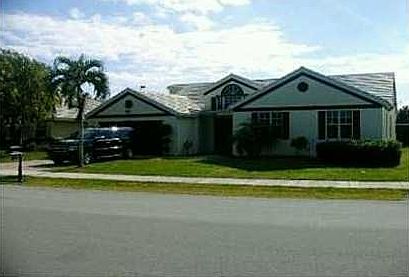 1st image of 2922 E Orchard Cir