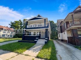 937 Parkway Rd, Cleveland, OH