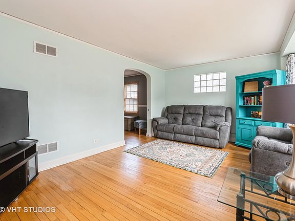 2nd image of 9524 S 50th Ct
