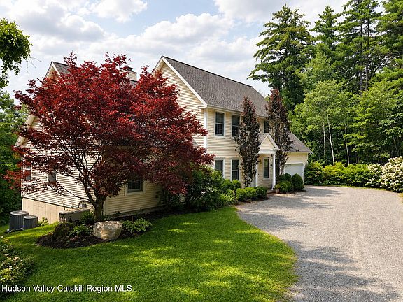 2nd image of 35 Whitetail Trace