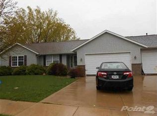 85 Pine Crest Dr, Robins, IA 52328