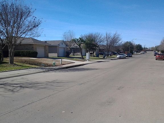 4th image of 9732 Stonewood Dr