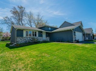 3441 Chevy Chase Cir, Crown Point, IN 46307