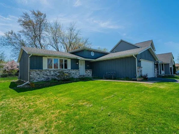 3441 Chevy Chase Cir, Crown Point, IN 46307