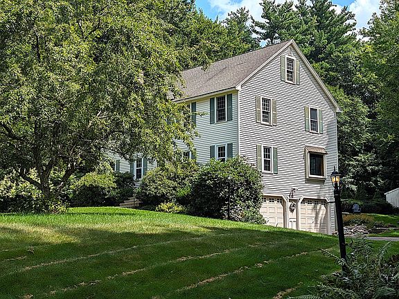 5th image of 2 Nutfield Dr