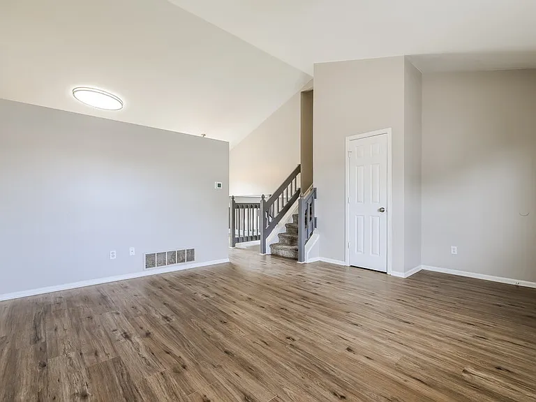 3236 Mather St — Photo 7