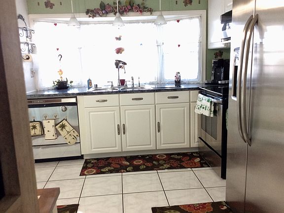 Newer white cabinets