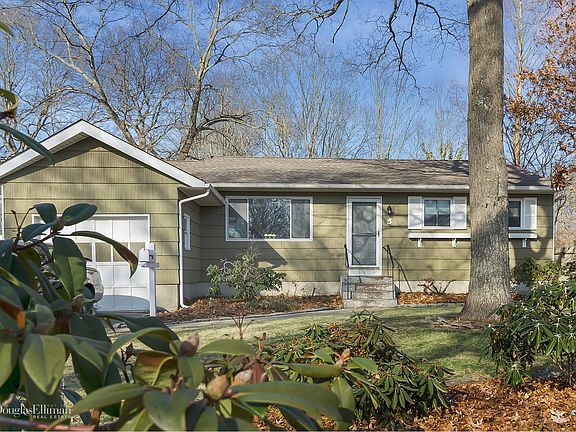 2nd image of 5 Arrow Ln