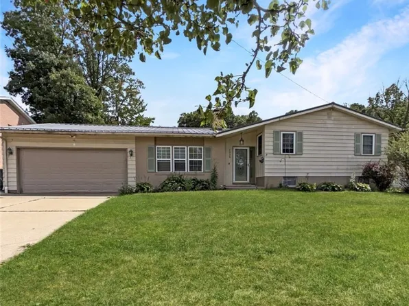 1036 Winhurst Dr, Akron, OH 44313