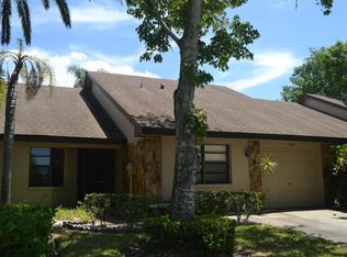10263 98th St, Largo, FL 33773