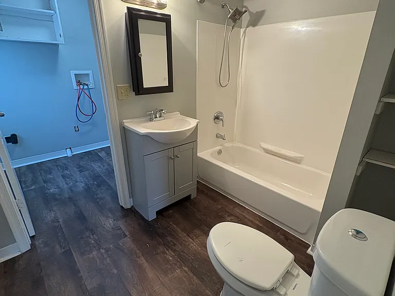 633 Main St #C7 — Photo 9