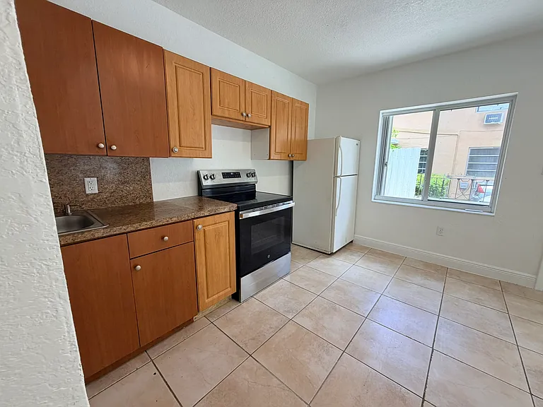 420 SW 14th Ave #1B — Photo 21