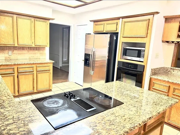22527 Wildwood Grove Dr — Photo 6