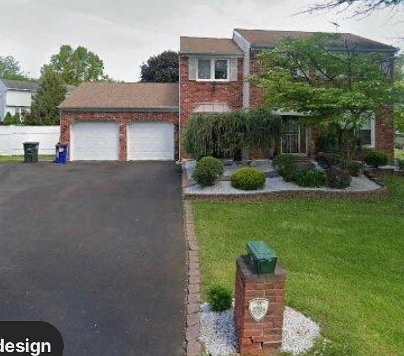 1st image of 34 Addington Dr