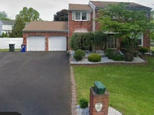 34 Addington Dr, Feasterville Trevose, PA 19053