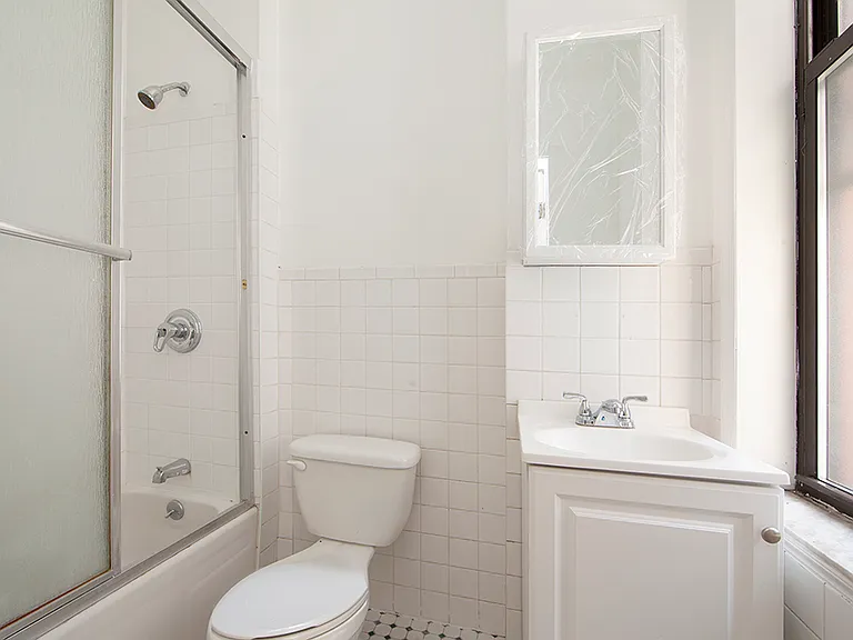 46 E 7th St #11 — Photo 5