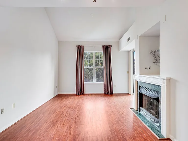 1645 International Dr #411 — Photo 11