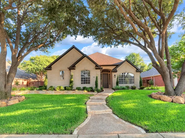 913 Rosemary Dr, Flower Mound, TX 75028
