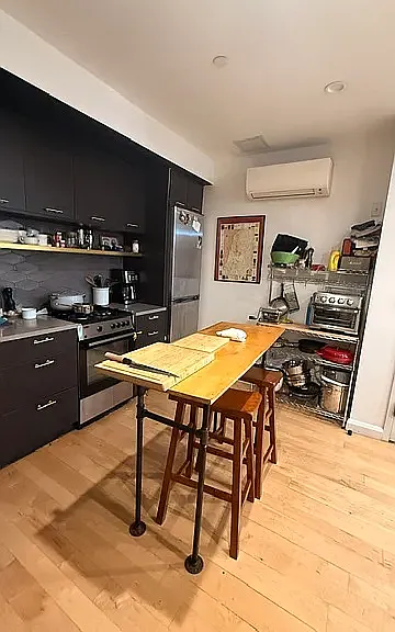 1814 Gates Ave #1A — Photo 4