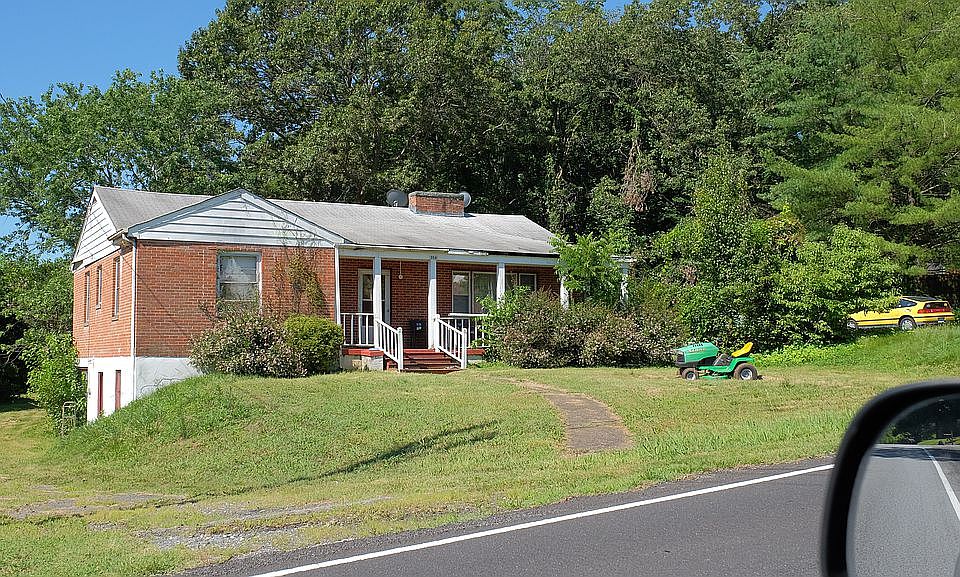 2nd image of 316 Seminole Dr