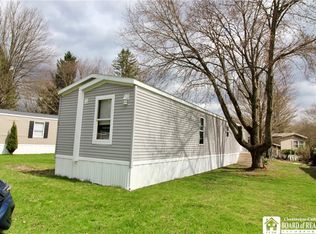 37 Brookside Estates Dr, Jamestown, NY
