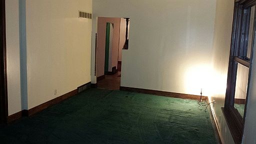 2nd image of 976 E Jackson Blvd