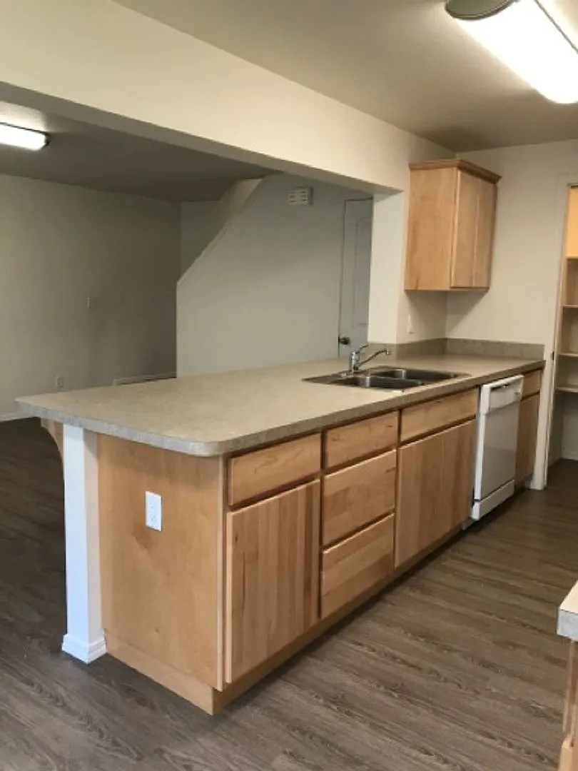 759 Meadows Drive #2 — Photo 4