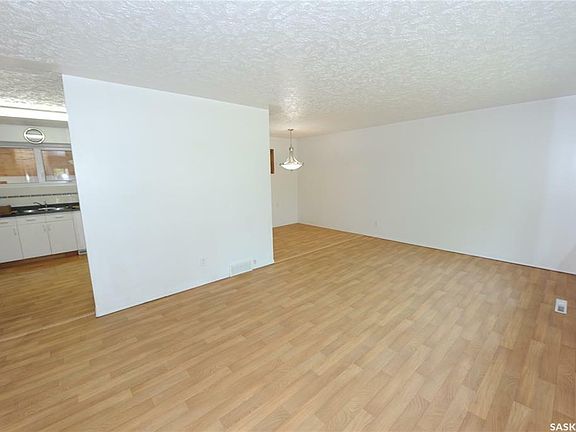 4th image of 1629 F Ave N