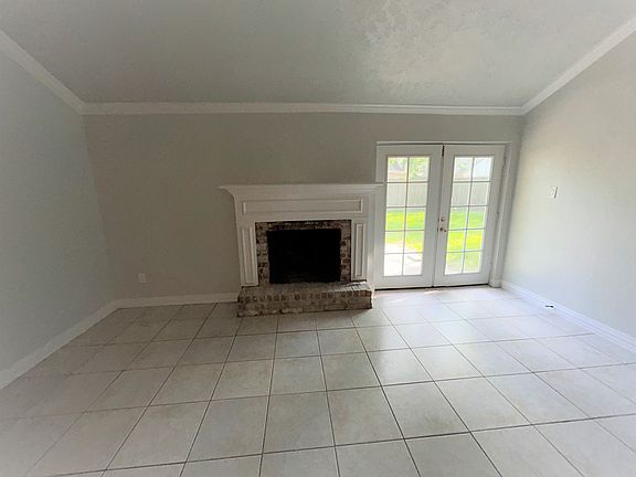 3rd image of 19311 Leafwood Ln