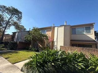 2064 Augusta Dr #3-9, Houston, TX 77057