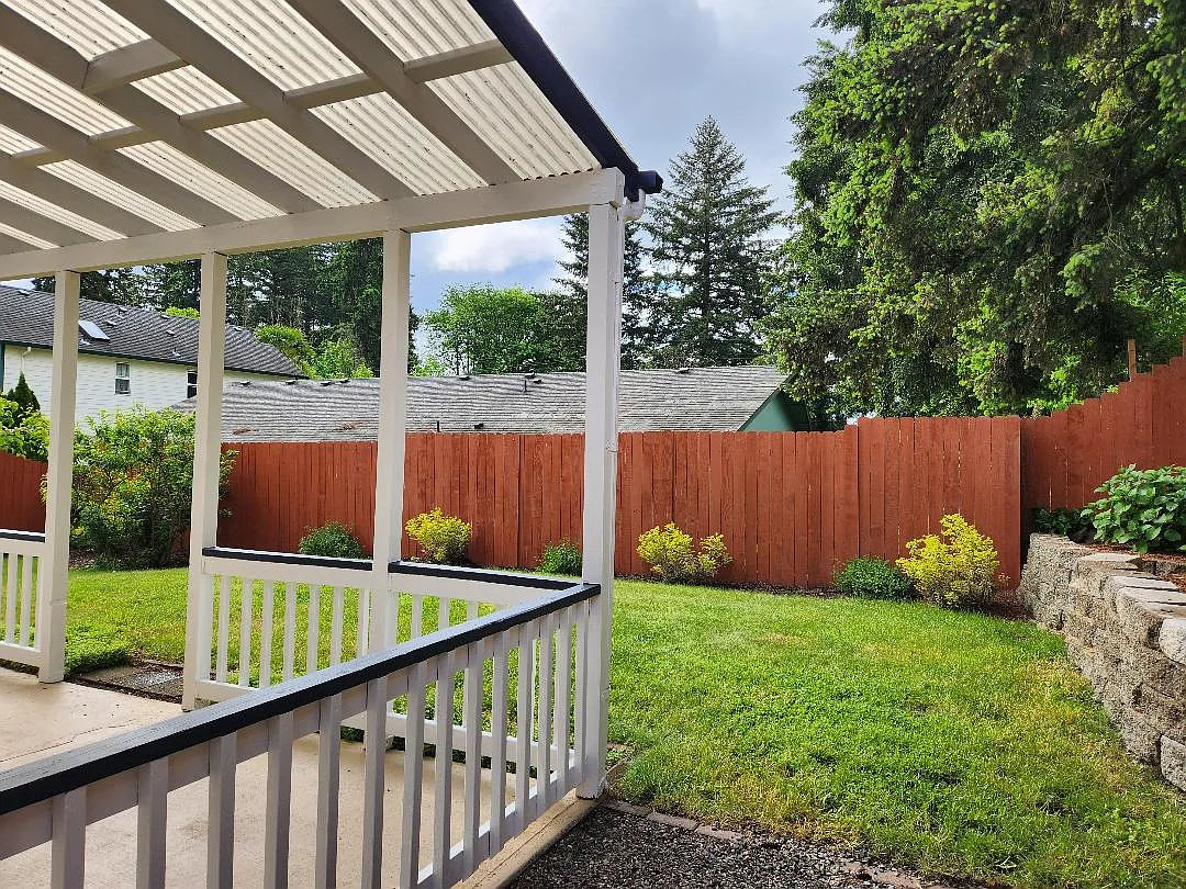 Covered patio and backyard - 4003 NE 83rd Way