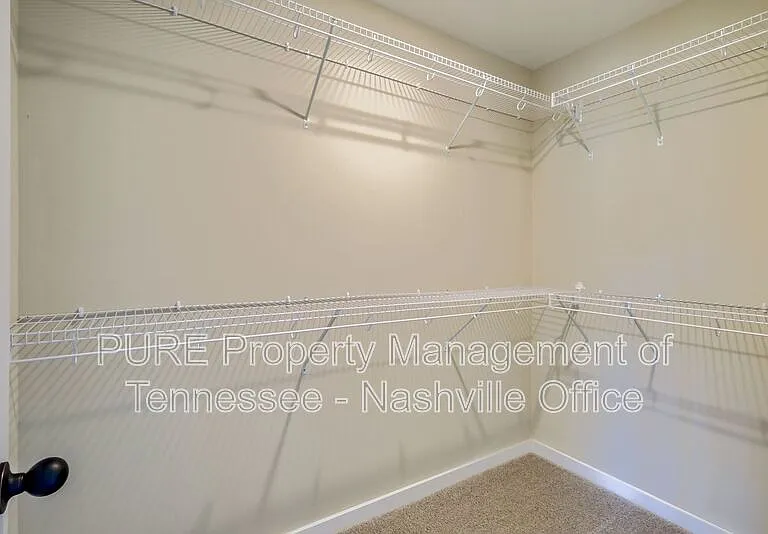 600 Hadley Village Blvd — Photo 16