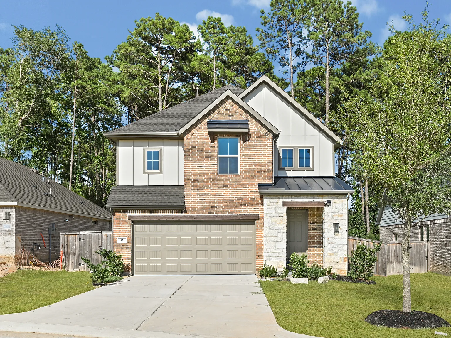 4 bed, 3.5 bath, 2712 sqft, $5,900 — Photo 1