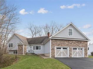 202 Upper State St, North Haven, CT 06473