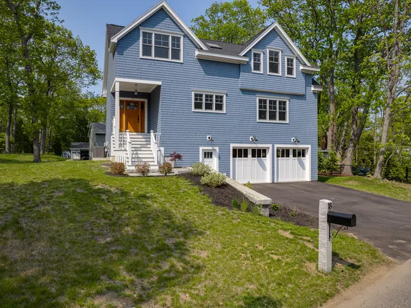 18 Eastern Point Road, York, ME 03909