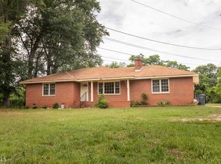 171 Carver Dr, Social Circle, GA 30025