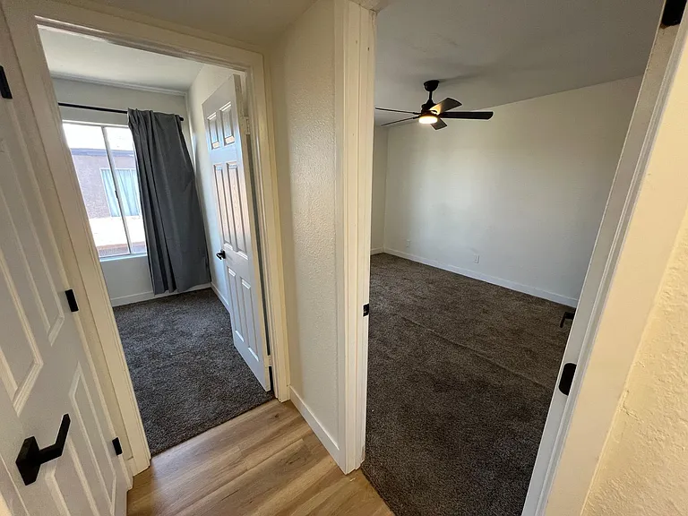 1534 Hialeah Dr #D — Photo 11