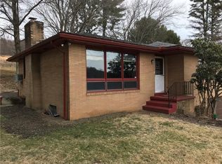 1367 Darlington Rd, Ligonier, PA 15658